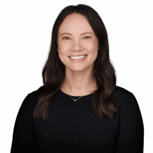 Danielle  Logsdon (DeLong)